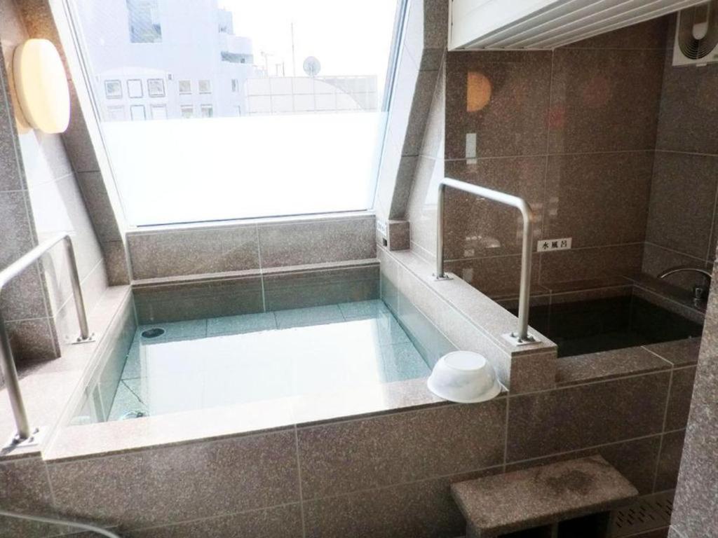 Hotel Shimbashi Sambankan Tokyo Exterior photo